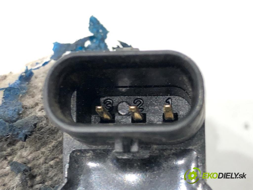 AUDI A4 B8 sedan 2008 105 kW 2.0 TDI 1968 Snímač PDC 1S0919275D