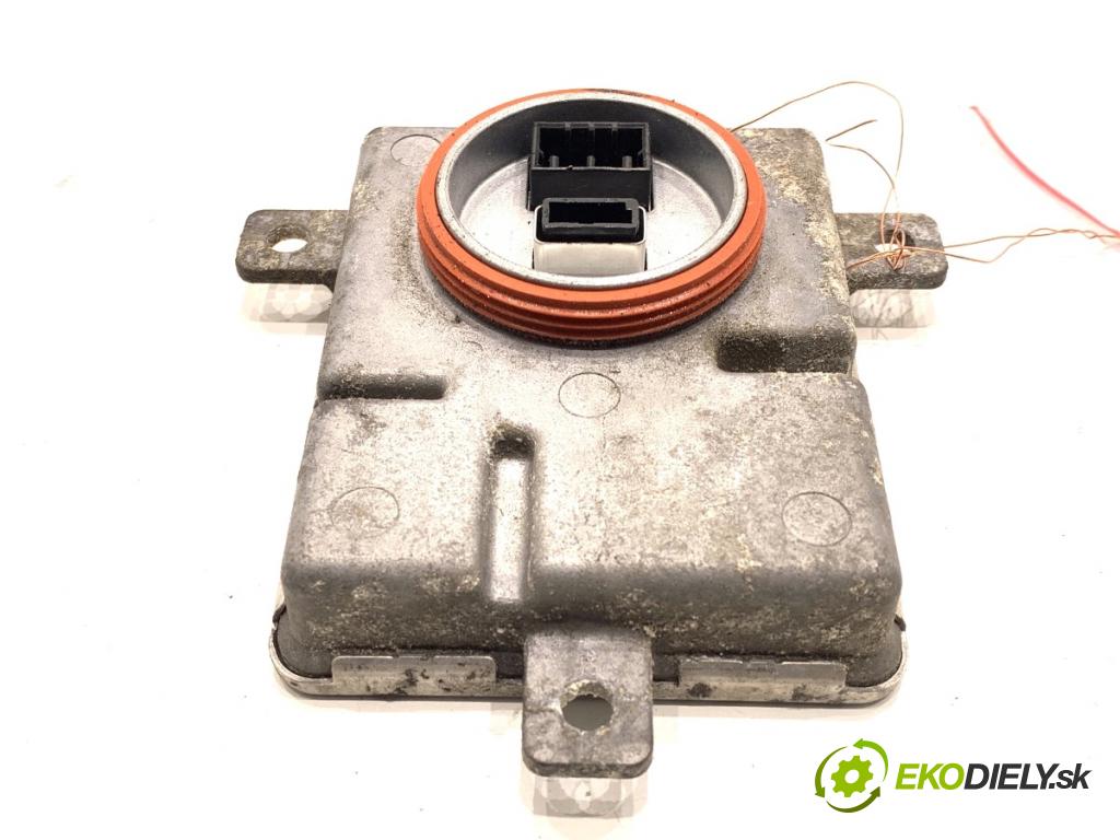 AUDI A4 B8 sedan 2008 105 kW 2.0 TDI 1968 měnič XENON 8K0941597 (Řídící jednotka xenonu)