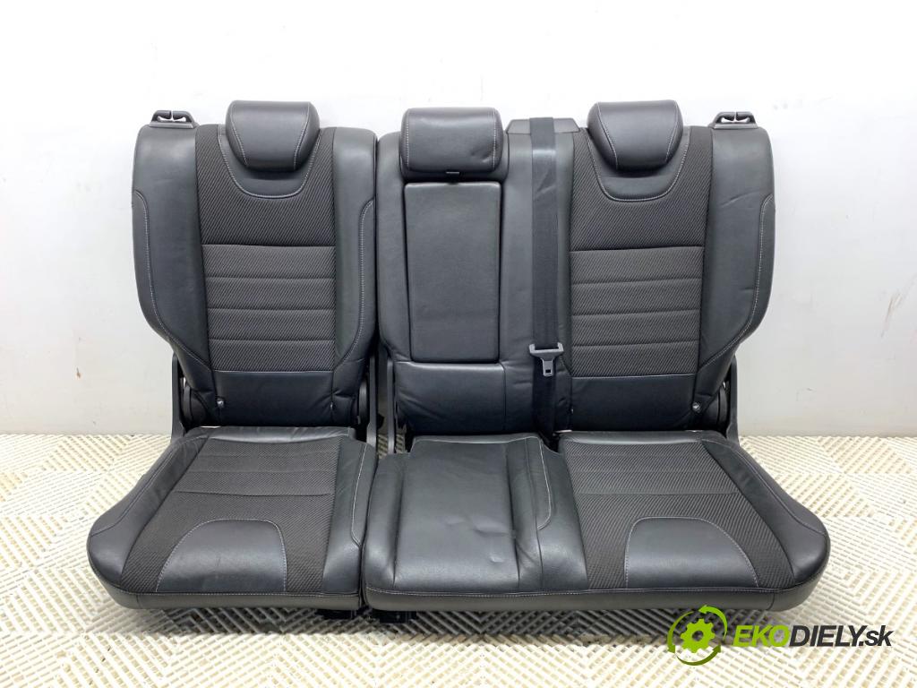 FORD KUGA II SUV 2014 120 kW 2.0 TDCi 4x4 1997 Sedadlo druhý rad 