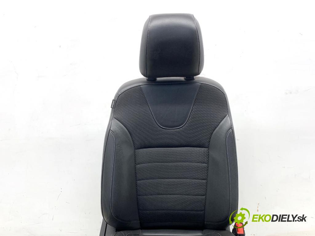 FORD KUGA II SUV 2014 120 kW 2.0 TDCi 4x4 1997 Sedadlo pravy predný