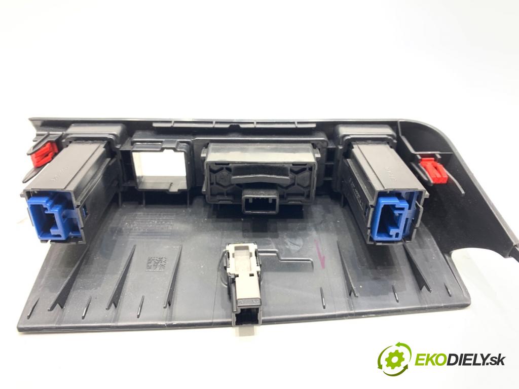 TOYOTA YARIS IV liftback 2022 92 kW 1.5 (MXPA11) 1490 Panel Prepínač 55407-K0030