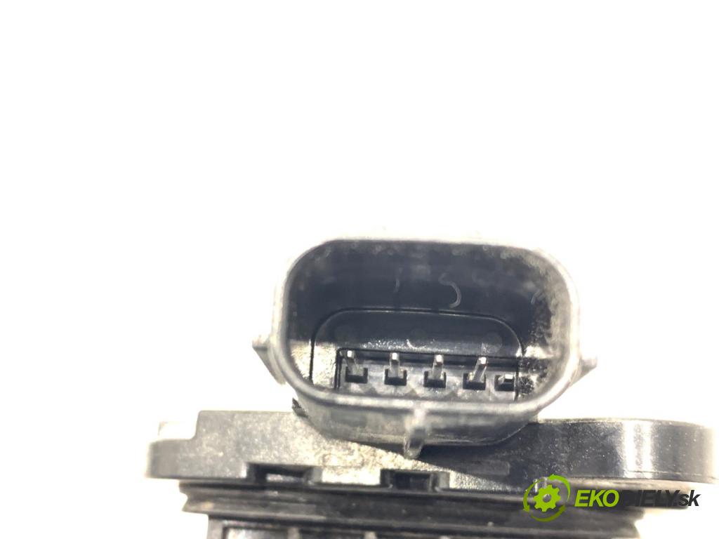 TOYOTA YARIS IV liftback 2022 92 kW 1.5 (MXPA11) 1490 Váha vzduchu 22204-F2010 (Váha vzduchu)