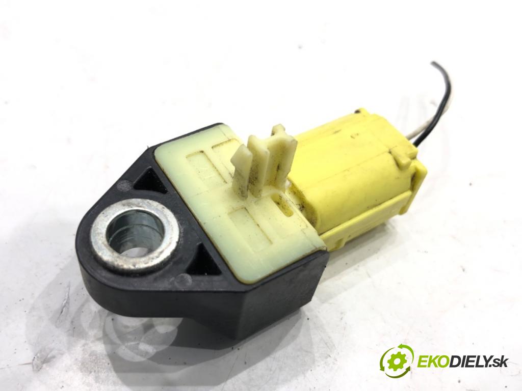 TOYOTA YARIS IV liftback 2022 92 kW 1.5 (MXPA11) 1490 snímač nárazu 89173-0D160 (Snímač nárazu)