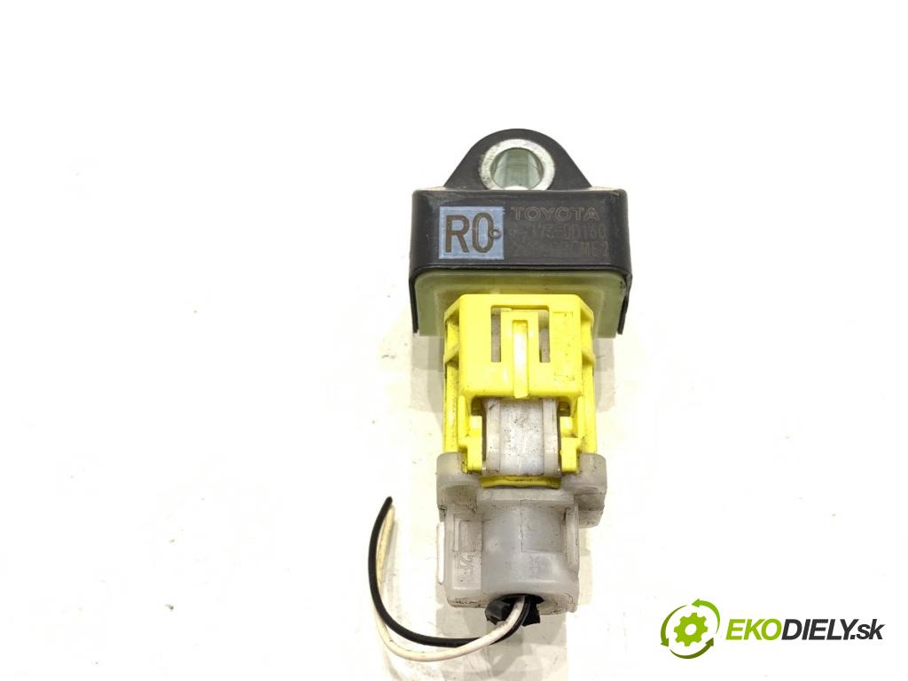 TOYOTA YARIS IV liftback 2022 92 kW 1.5 (MXPA11) 1490 snímač nárazu 89173-0D160 (Snímač nárazu)