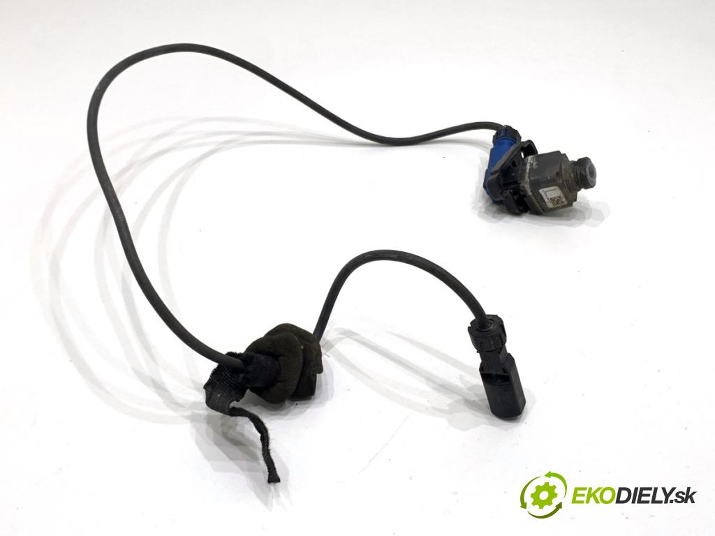 AUDI A8 D4 sedan 2015 368 kW 6.3 W12 quattro 6299 KAMERA predný 7P6980551C