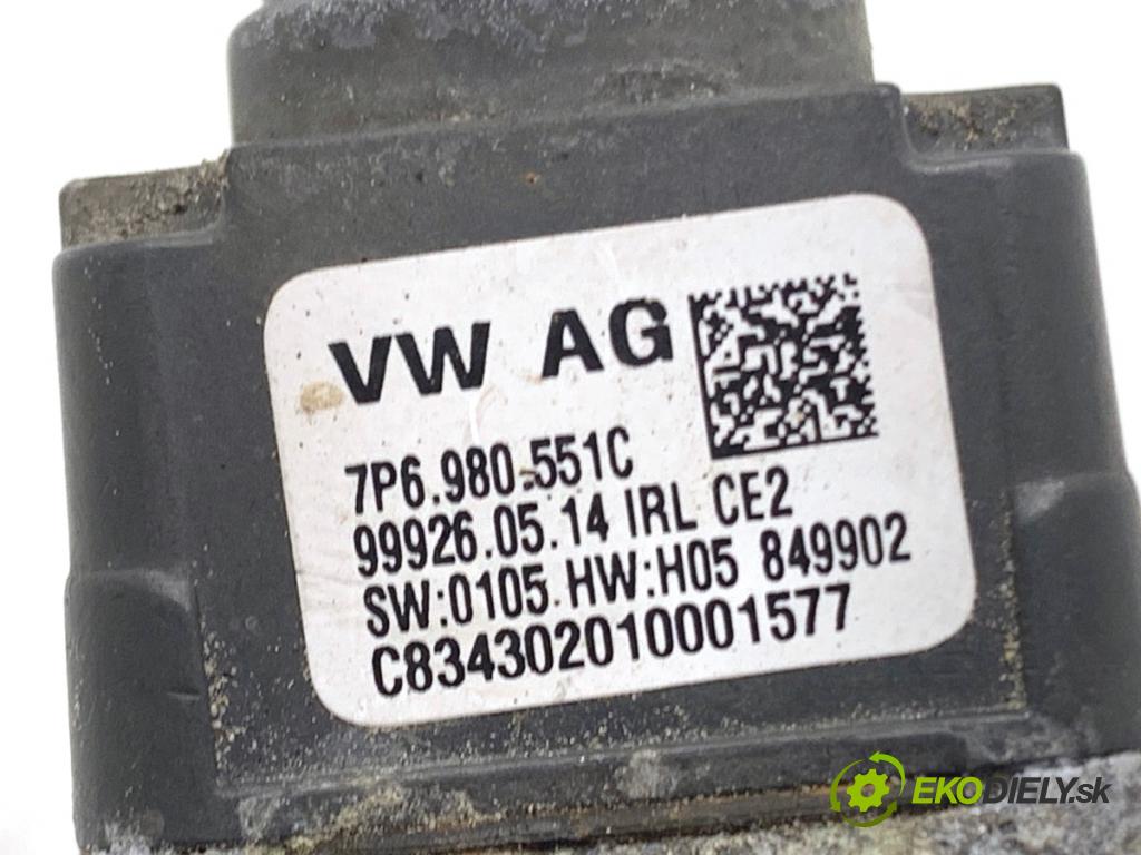 AUDI A8 D4 sedan 2015 368 kW 6.3 W12 quattro 6299 KAMERA predný 7P6980551C