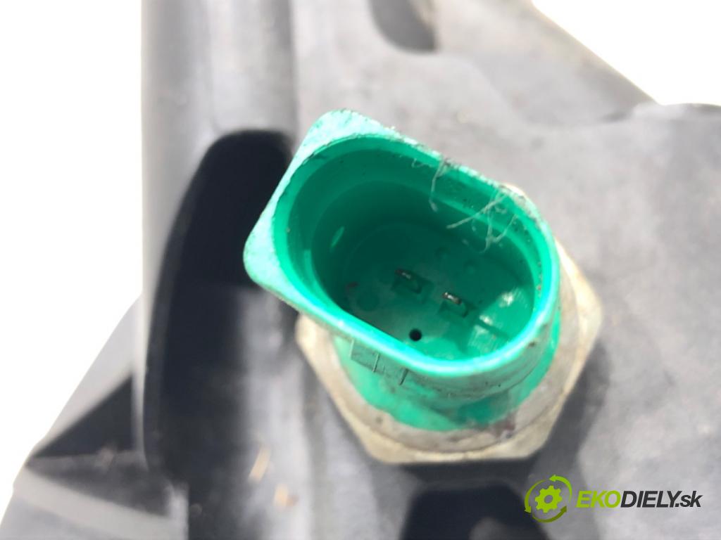 AUDI A4 B9 Kombi 2018 140 kW 2.0 TDI quattro 1968 Obal filtra oleja 03N115389N (Obal olejového filtra)