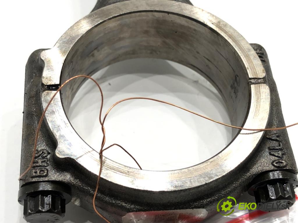 AUDI A4 B9 Kombi 2018 140 kW 2.0 TDI quattro 1968 PIEST: ojnica DETA (Piest)