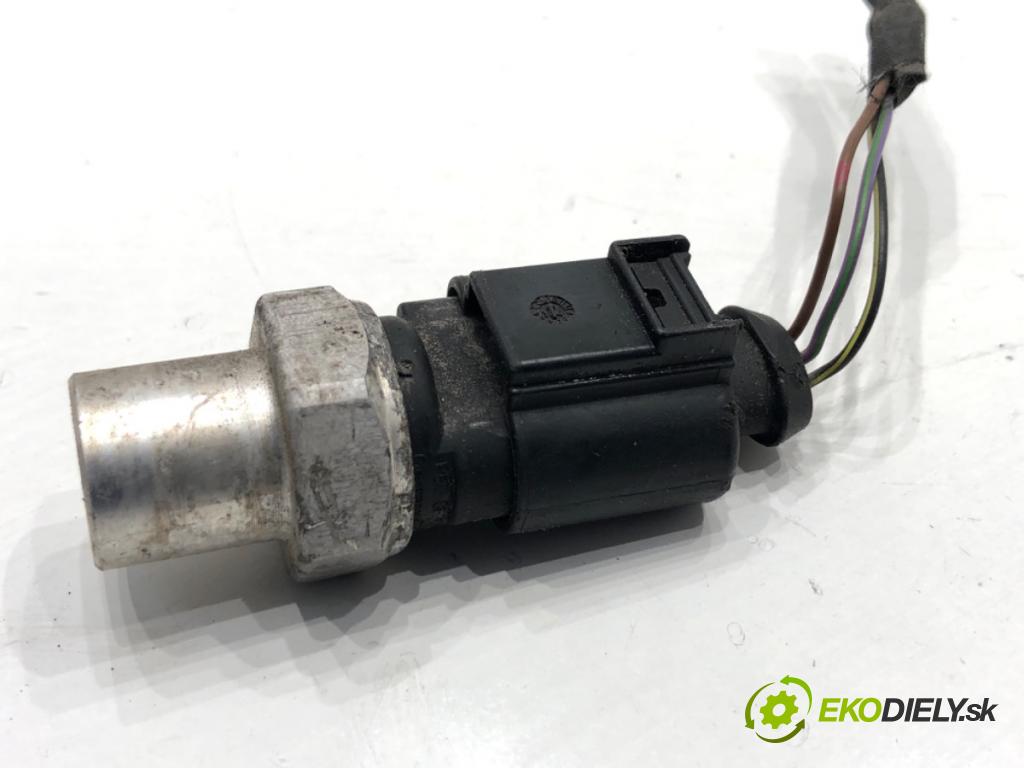 AUDI A8 D4 sedan 2015 368 kW 6.3 W12 quattro 6299 Snímač klimatizácie 4H0959126A (Snímač klimatizácie)