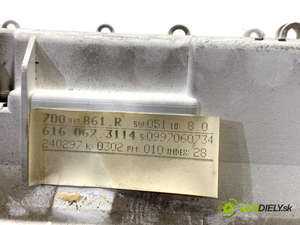 VW TRANSPORTER T4 Autobus 1997 75 kW 2.5 TDI 2461 Prístrojovka 7D0919861R (Prístrojová doska)