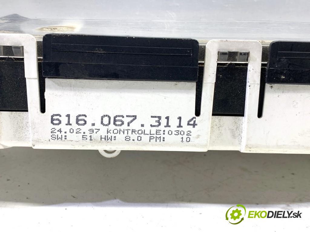 VW TRANSPORTER T4 Autobus 1997 75 kW 2.5 TDI 2461 Prístrojovka 7D0919861R (Prístrojová doska)