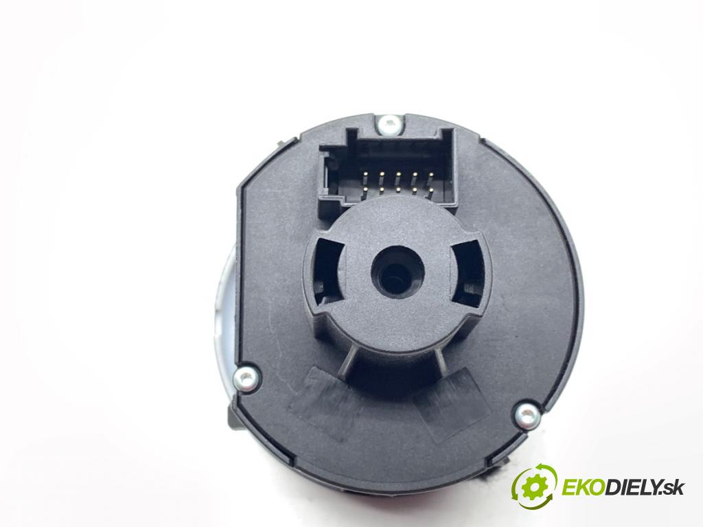 VW GOLF V Kombi 2008 77 kW 1.9 TDI 1896 Spínač svetiel 1K0941431AH