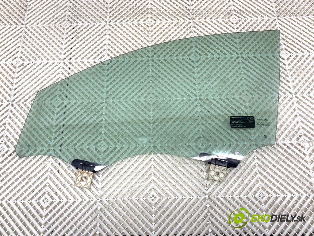 PEUGEOT 3008 SUV 2021 147 kW Hybrid4 (M45GBU) 1598 Okno ľavy predný DVOJNÁSOBNÝ: 