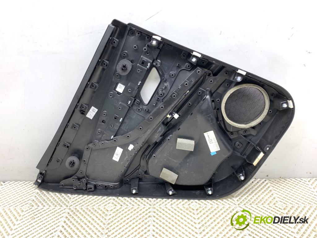 PEUGEOT 3008 SUV 2021 147 kW Hybrid4 (M45GBU) 1598 čalúnenie Dvere pravy zad