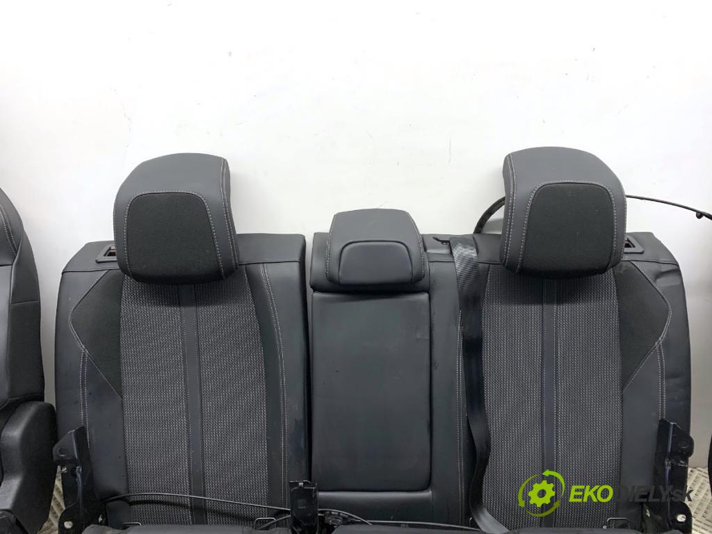 PEUGEOT 3008 SUV 2021 147 kW Hybrid4 (M45GBU) 1598 Sedadlá, sedačky Sedadlo