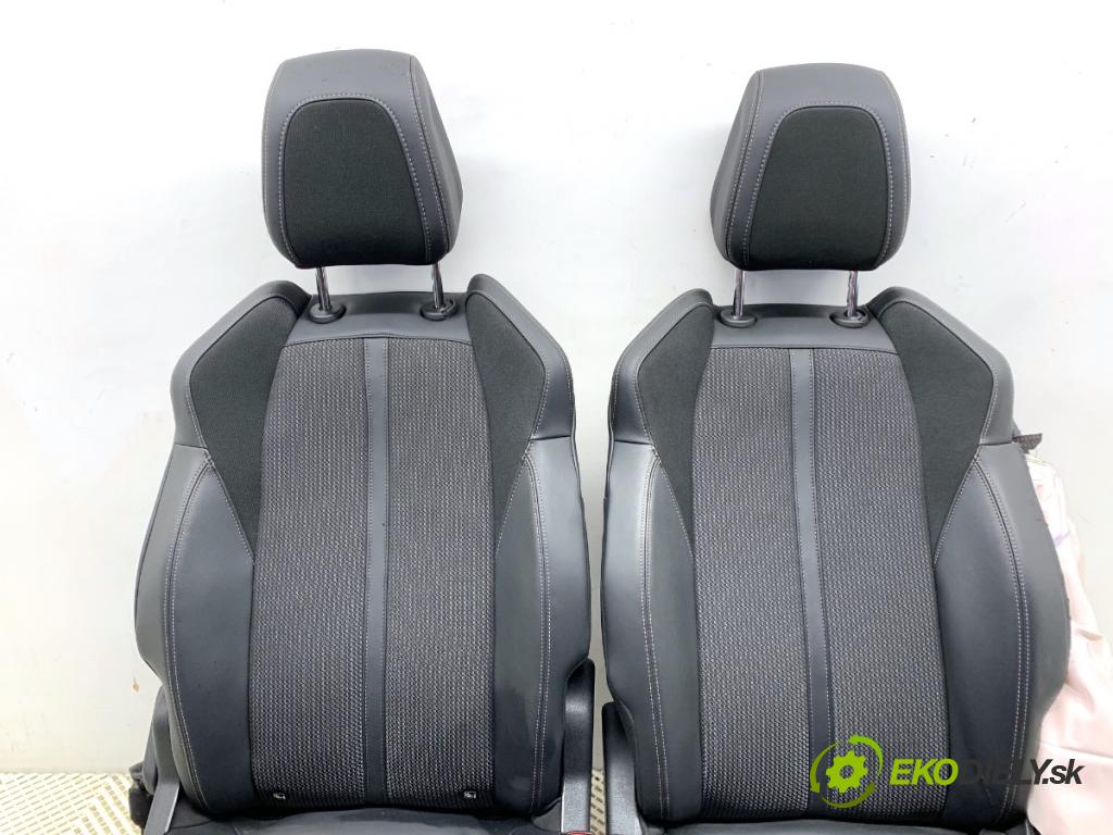 PEUGEOT 3008 SUV 2021 147 kW Hybrid4 (M45GBU) 1598 Sedadlá, sedačky Sedadlo