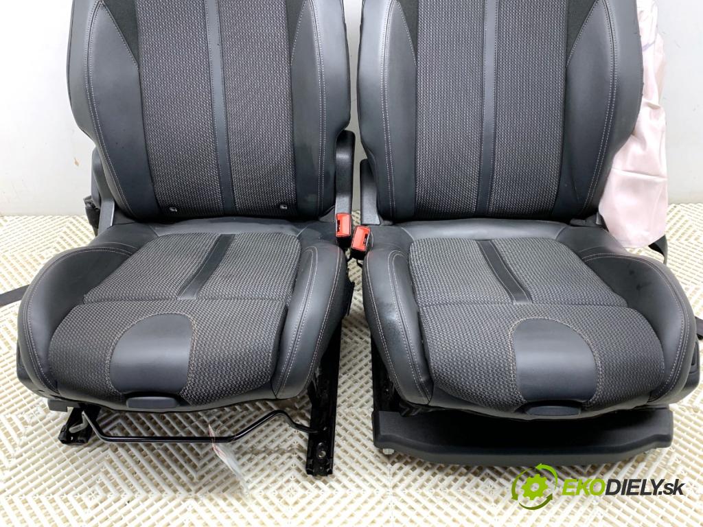 PEUGEOT 3008 SUV 2021 147 kW Hybrid4 (M45GBU) 1598 Sedadlá, sedačky Sedadlo