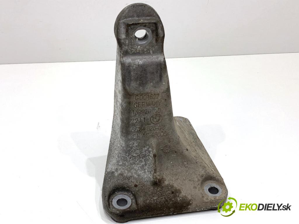 BMW F31 Kombi 2019 110 kW 318 d 1995 Držiak Motor 6784826