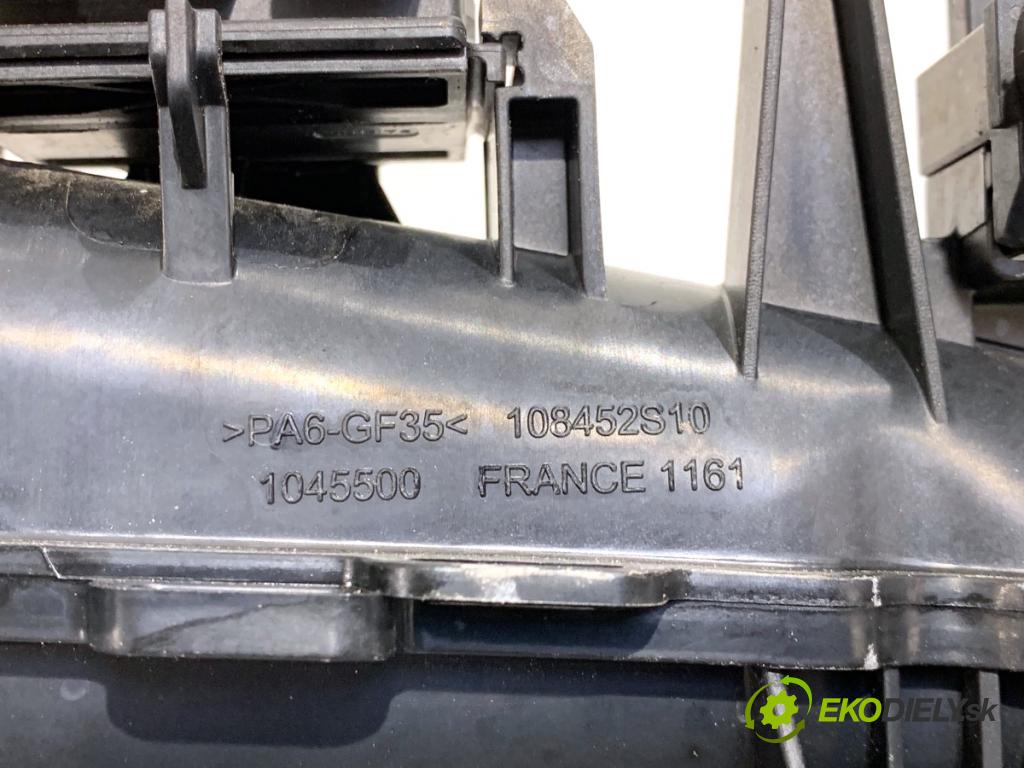 BMW F31 Kombi 2019 110 kW 318 d 1995 potrubí sání 8513655 (Sací potrubí)