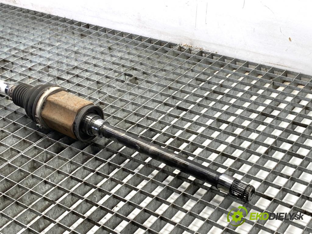 BMW F31 Kombi 2019 110 kW 318 d 1995 poloos pravý přední část 7597694