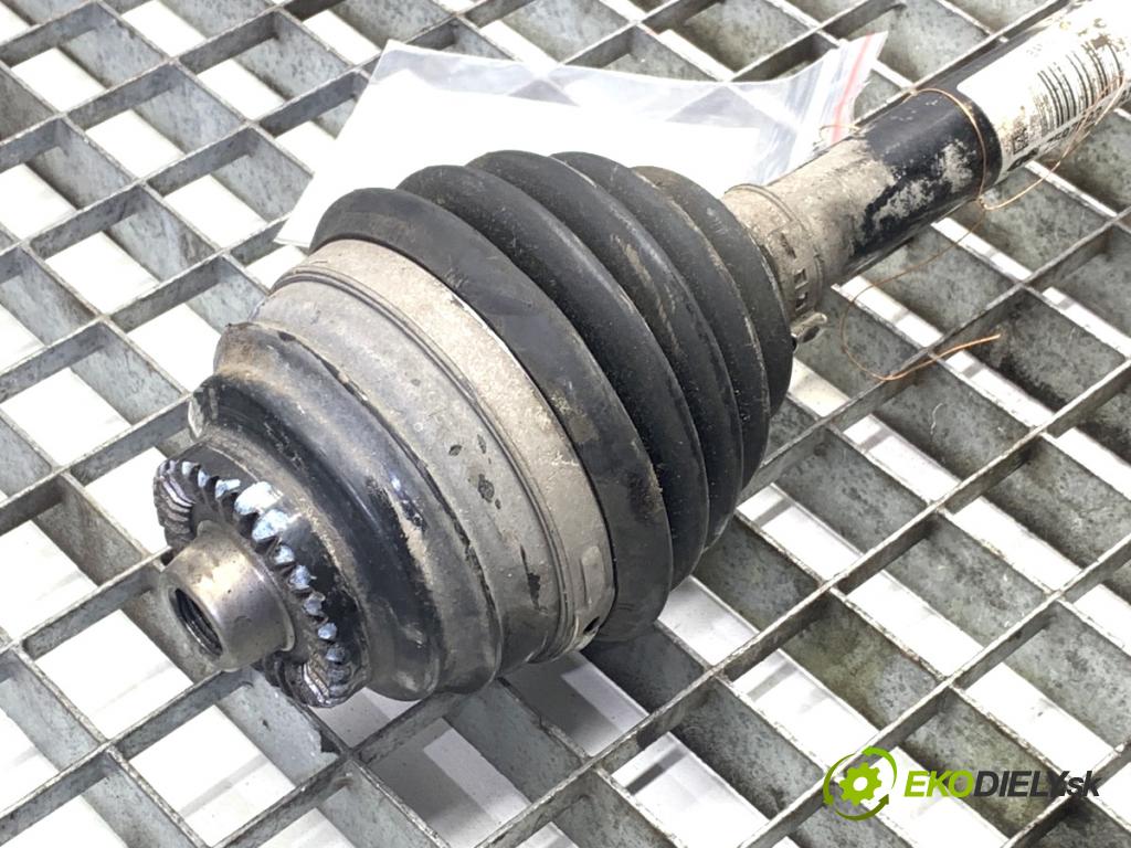 BMW F31 Kombi 2019 110 kW 318 d 1995 Poloos ľavy predný 7597693