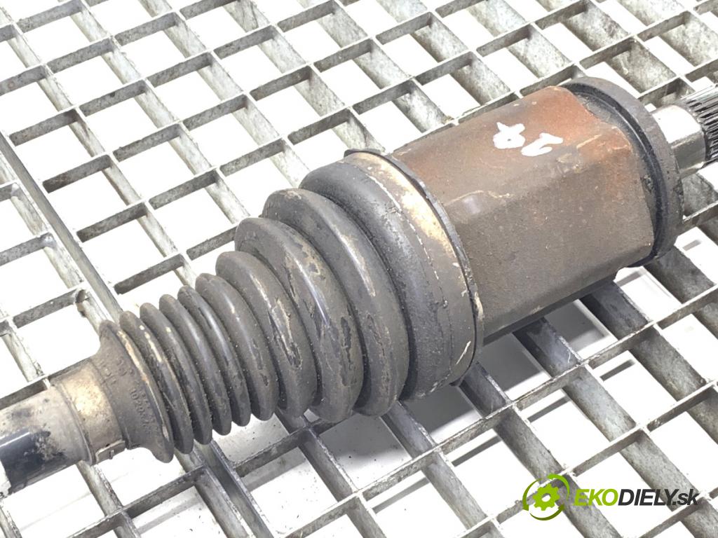 BMW F31 Kombi 2019 110 kW 318 d 1995 Poloos ľavy predný 7597693