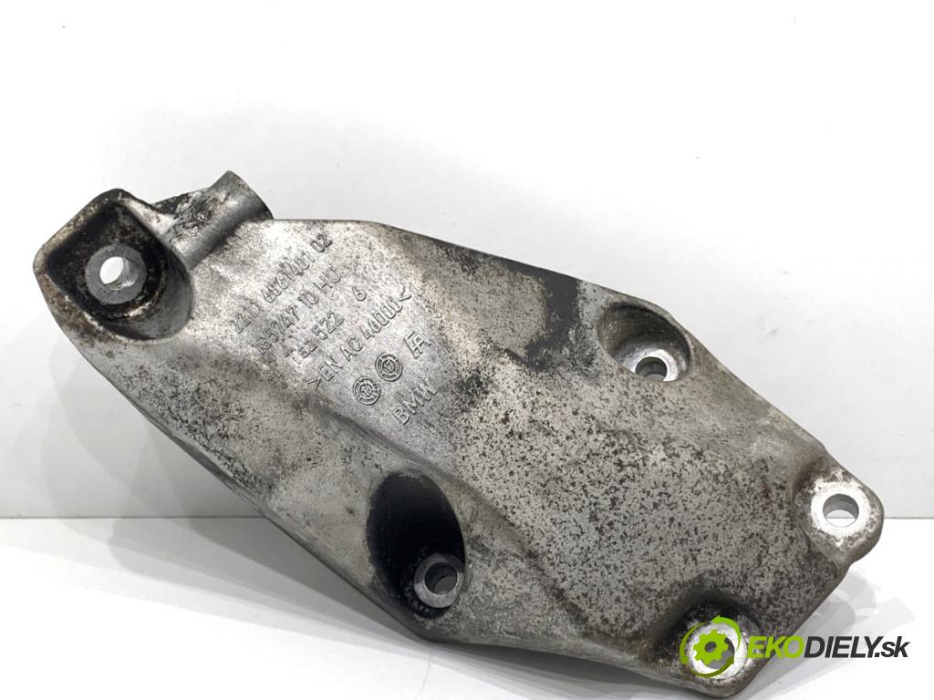 BMW F31 Kombi 2019 110 kW 318 d 1995 Držiak Motor 6861401