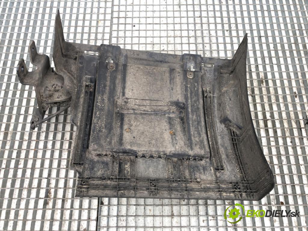 RENAULT TRUCKS T Platforma / podwozie 2020 338 kW T460 338 kW [460 KM] olej napędowy 2013 - 2022 10837 podblatník pravy zad predná