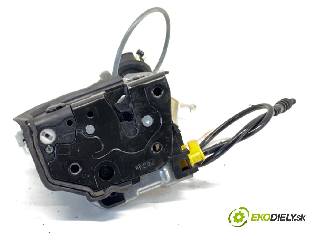 AUDI A4 B9 sedan 2018 185 kW 2.0 TFSI quattro 1984 zámok Dvere ľavy zad 8X0839015D