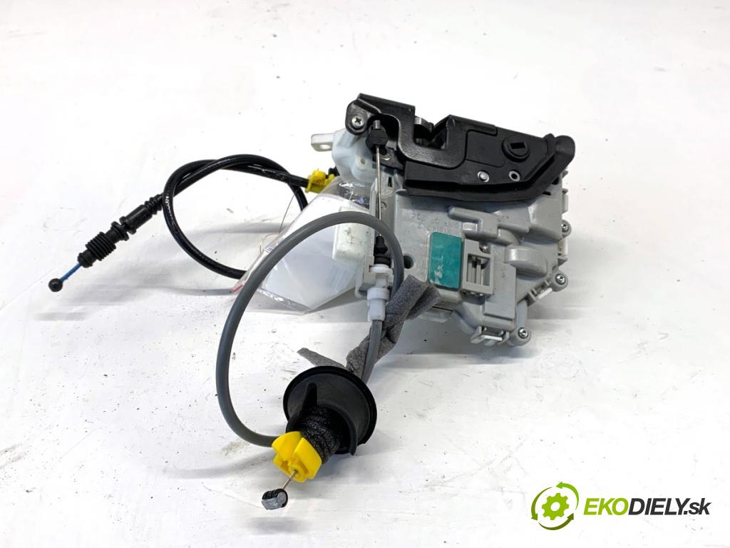 AUDI A4 B9 sedan 2018 185 kW 2.0 TFSI quattro 1984 zámok Dvere ľavy zad 8X0839015D