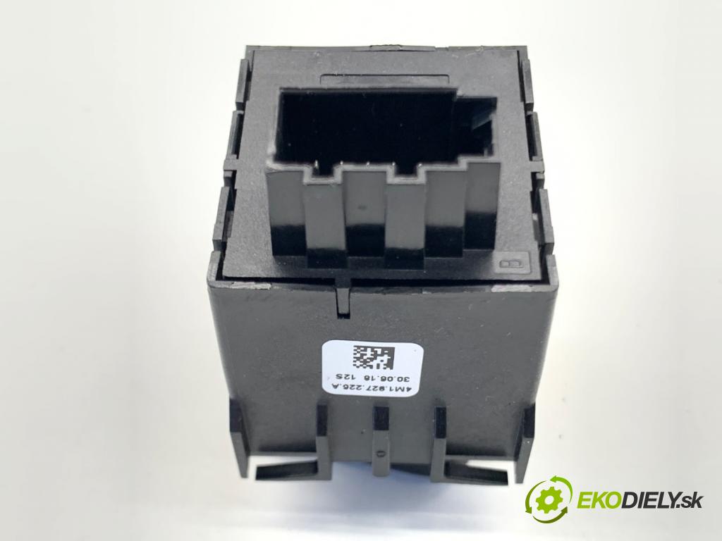 AUDI A4 B9 sedan 2018 185 kW 2.0 TFSI quattro 1984 Spínač brzdy ručnej brzdy 4M1927225A (Prepínacie páčky pod volantom)