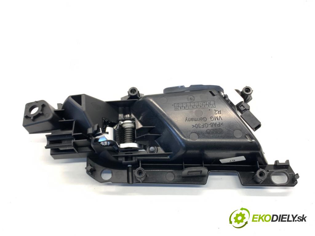 AUDI A4 B9 sedan 2018 185 kW 2.0 TFSI quattro 1984 Kľučka vnútorná pravy predný 8W0837020H