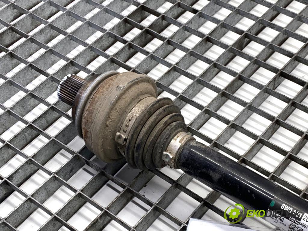 AUDI A4 B9 sedan 2018 185 kW 2.0 TFSI quattro 1984 poloos pravý zadní část 8W0501203D