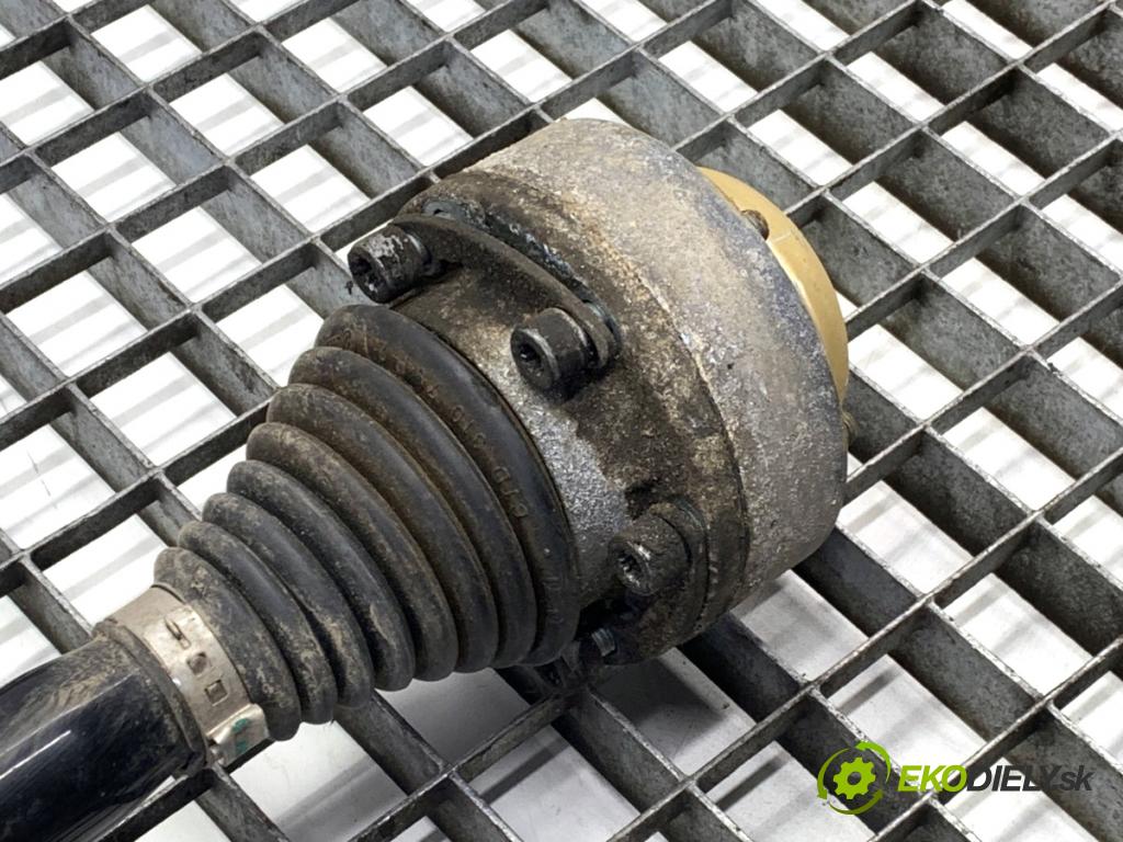 AUDI A4 B9 sedan 2018 185 kW 2.0 TFSI quattro 1984 Poloos ľavy zad 8W0501203D