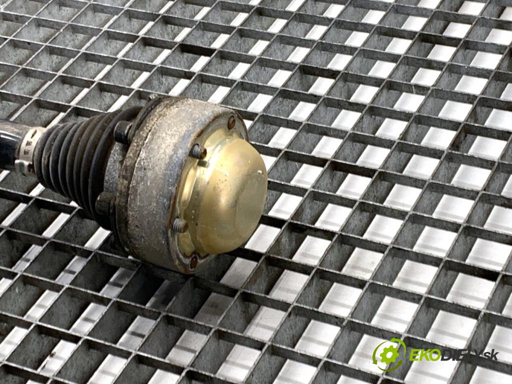 AUDI A4 B9 sedan 2018 185 kW 2.0 TFSI quattro 1984 Poloos ľavy zad 8W0501203D