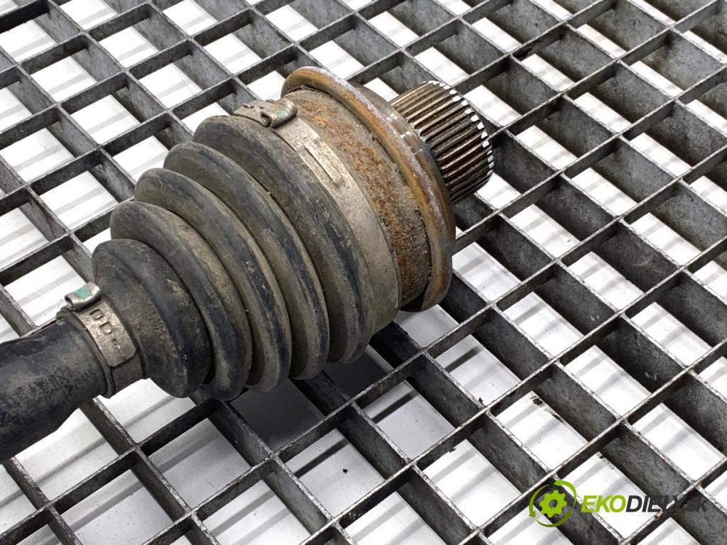 AUDI A4 B9 sedan 2018 185 kW 2.0 TFSI quattro 1984 Poloos pravy predný