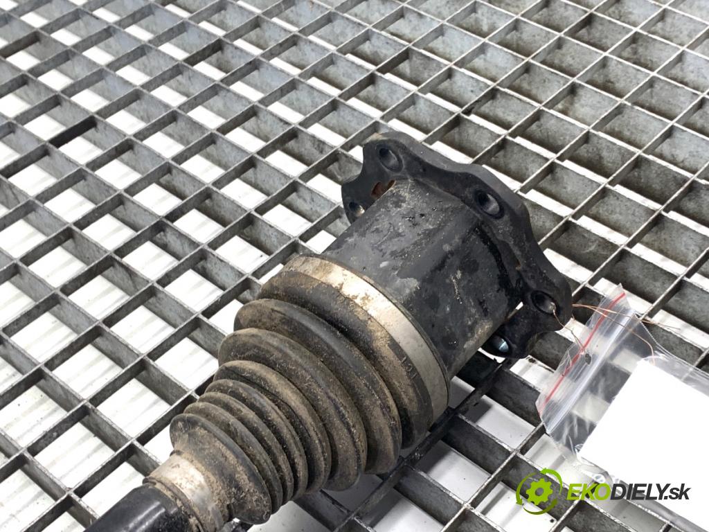 AUDI A4 B9 sedan 2018 185 kW 2.0 TFSI quattro 1984 Poloos ľavy predný 8W0407271D