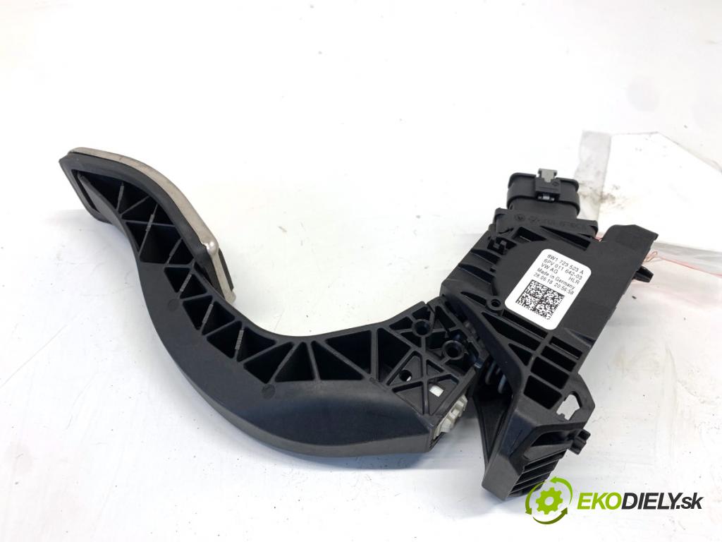 AUDI A4 B9 sedan 2018 185 kW 2.0 TFSI quattro 1984 Potenciometer plynu 8W1723523A (Potenciometer plynového pedálu)