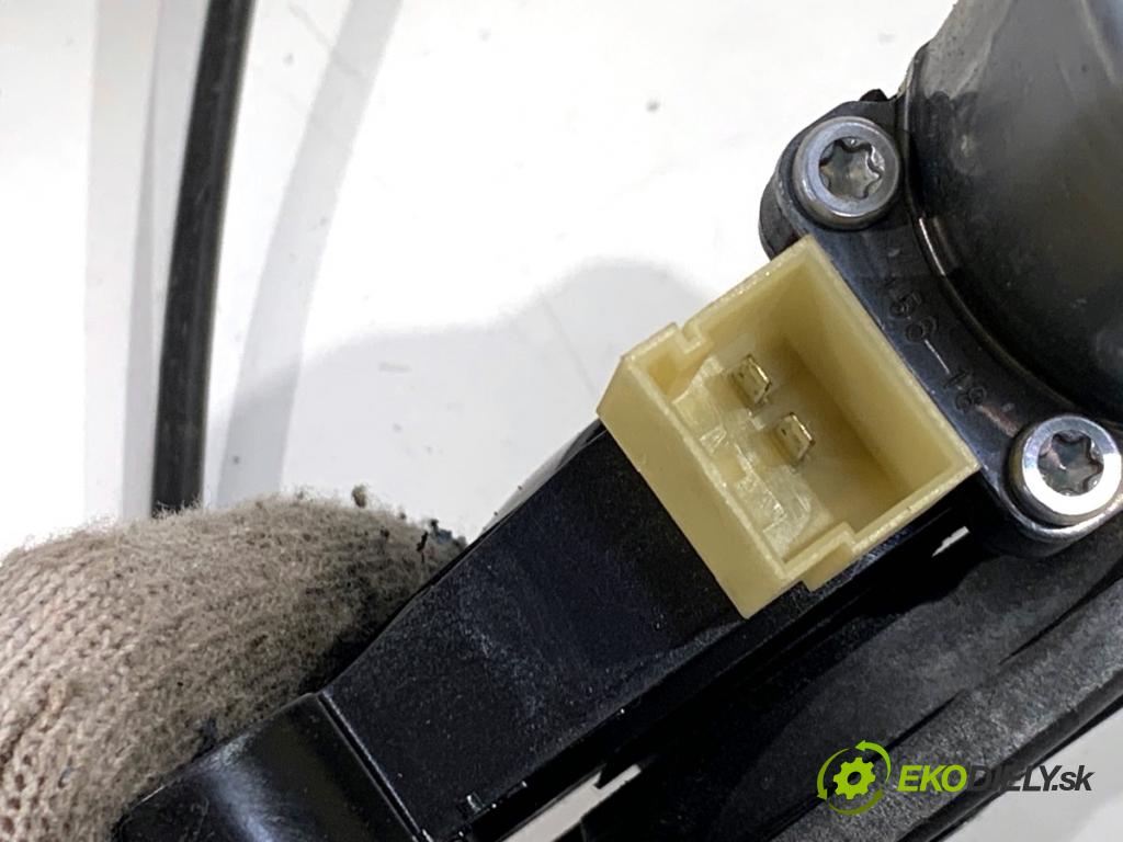 AUDI A4 B9 sedan 2018 185 kW 2.0 TFSI quattro 1984 Mechanizmus okna pravy predný 8W0837462