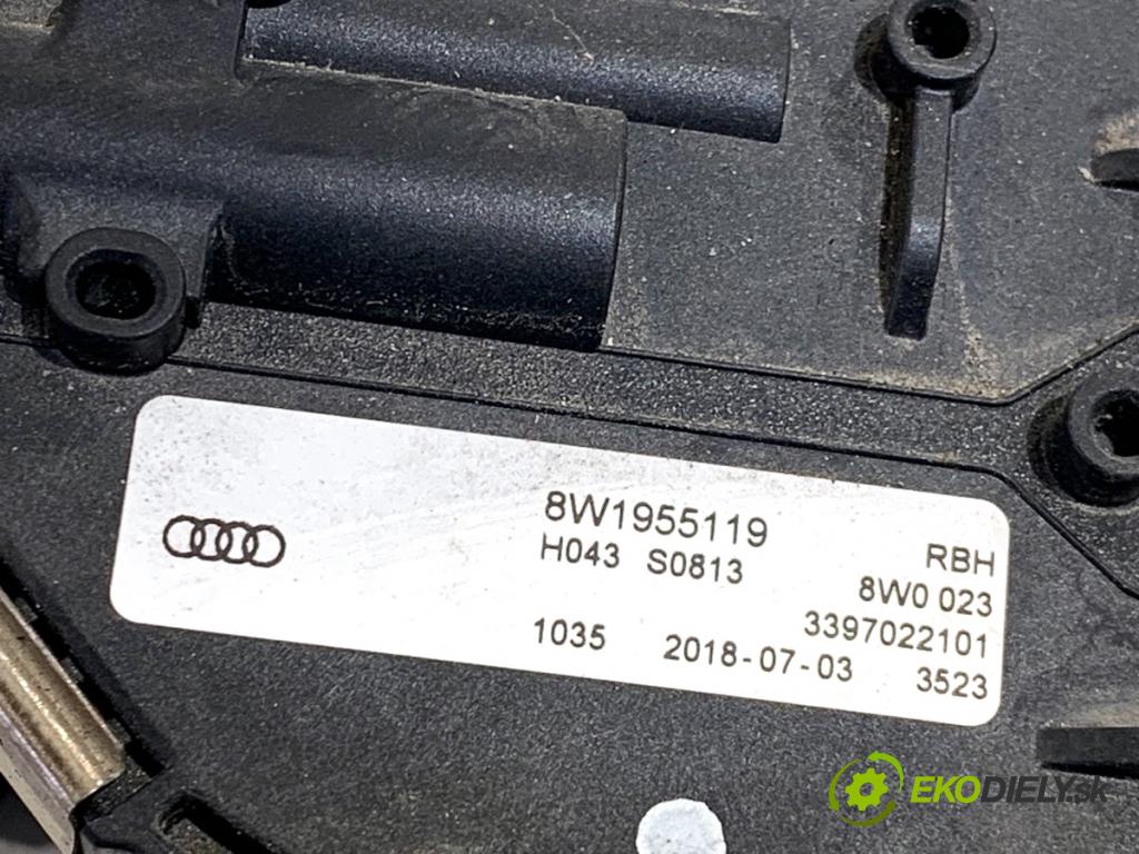 AUDI A4 B9 sedan 2018 185 kW 2.0 TFSI quattro 1984 Mechanizmus stieračov predný 8W1955023A (Motorček stieračov predný)