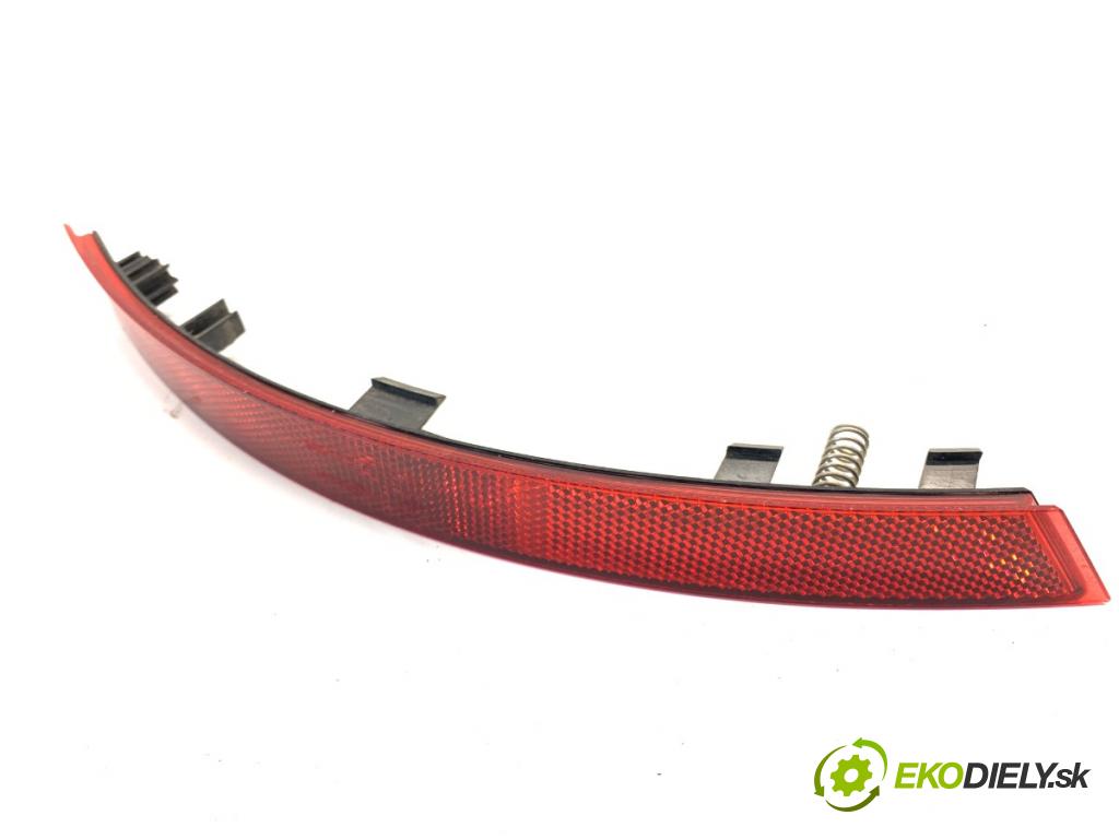 AUDI A4 B9 sedan 2018 185 kW 2.0 TFSI quattro 1984 Svetlo nárazníka pravy zad 8W0945106D