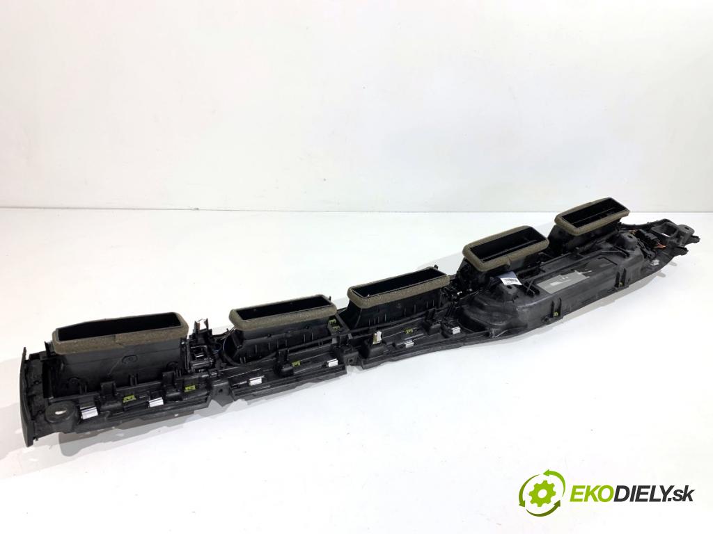 AUDI A4 B9 sedan 2018 185 kW 2.0 TFSI quattro 1984 Mriežky kúrenia predný 8W1820902C