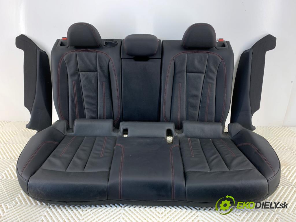 AUDI A4 B9 sedan 2018 185 kW 2.0 TFSI quattro 1984 Sedadlo druhý rad 