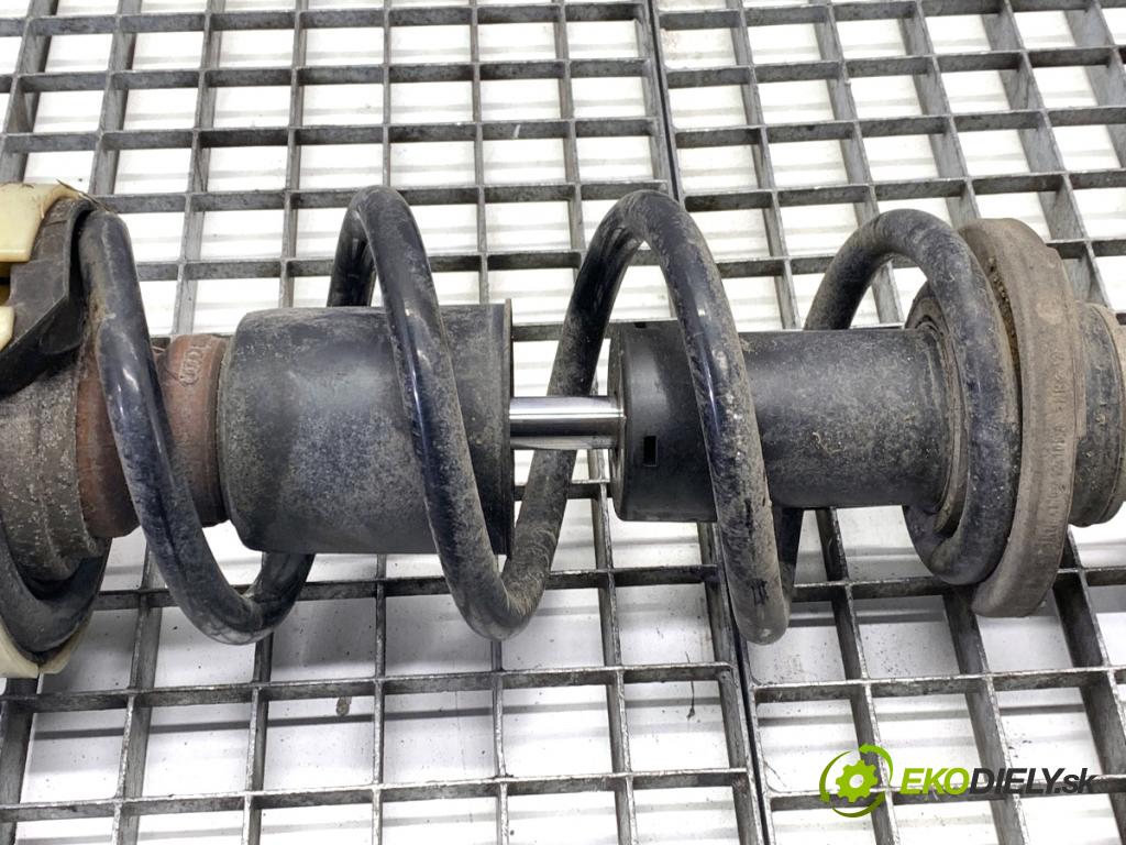 AUDI A4 B9 sedan 2018 185 kW 2.0 TFSI quattro 1984 Tlmič ľavy predný ZE 8W0413031BA