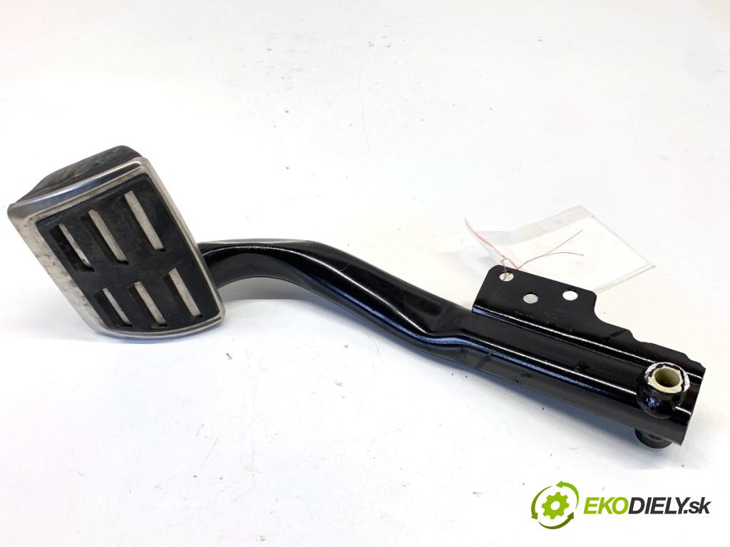 AUDI A4 B9 sedan 2018 185 kW 2.0 TFSI quattro 1984 pedal brzdy 8W1723140C