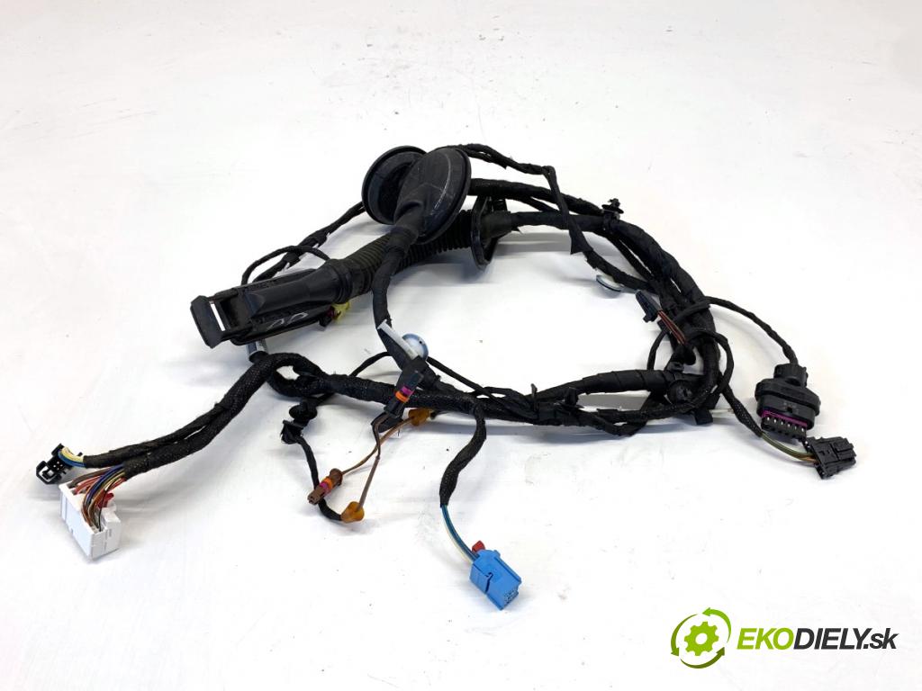 AUDI A4 B9 sedan 2018 185 kW 2.0 TFSI quattro 1984 káblovačka dveře přední část pravý 