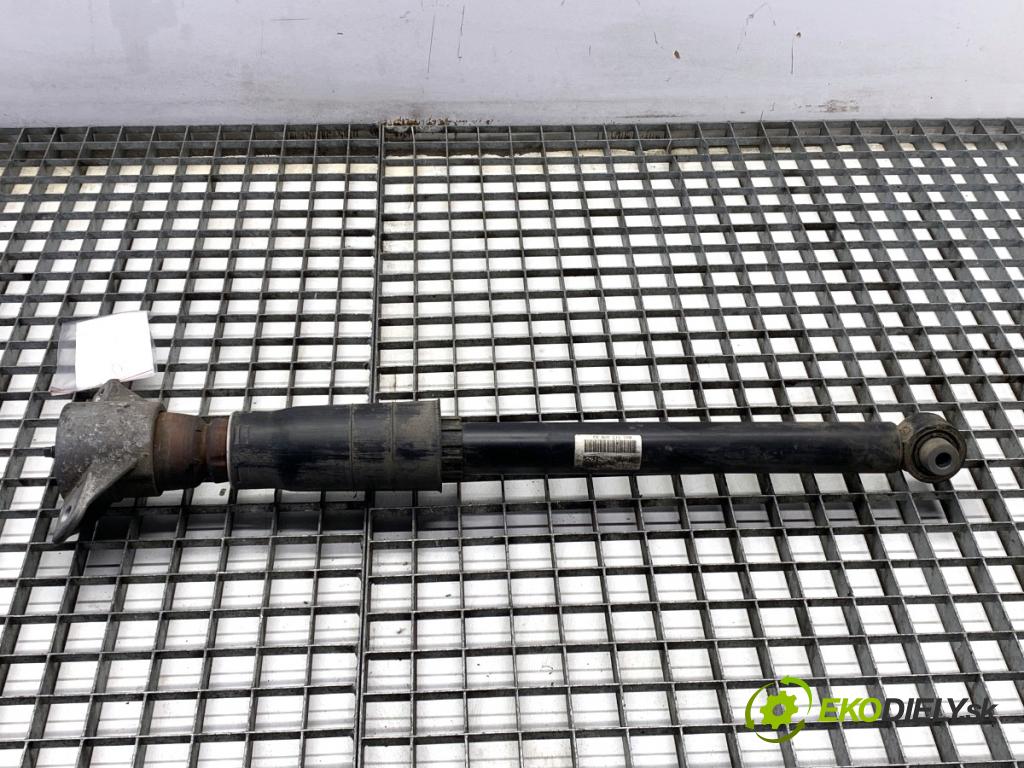 AUDI A4 B9 sedan 2018 185 kW 2.0 TFSI quattro 1984 Tlmič pravy zad 8W0513035AD