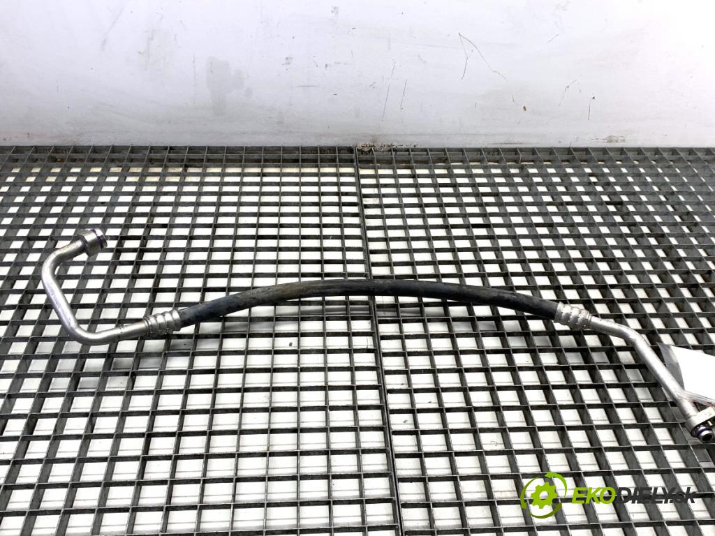 AUDI A4 B9 sedan 2018 185 kW 2.0 TFSI quattro 1984 rúrka klimatizácie 8W0816743BP (Rúrka klimatizácie)