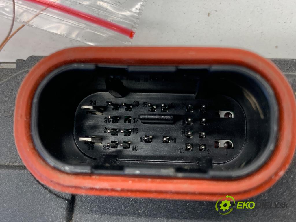 AUDI A4 B9 sedan 2018 185 kW 2.0 TFSI quattro 1984 Menič XENON 4M0907397AC (Riadiaca jednotka xenónu)