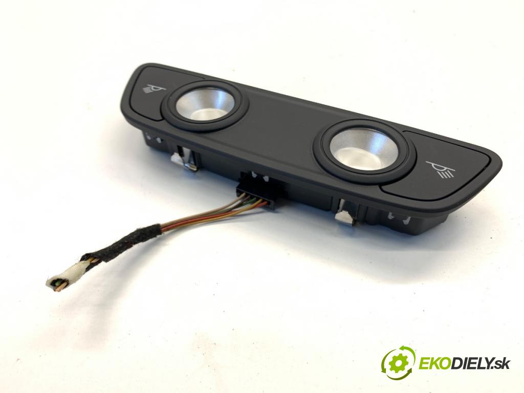 AUDI A4 B9 sedan 2018 185 kW 2.0 TFSI quattro 1984 Svetlo stropné zad 4M0947111